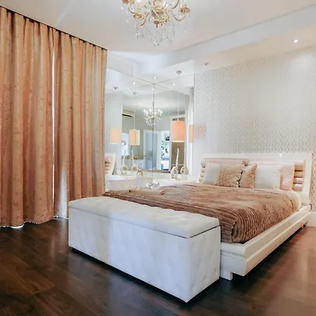 Luxury Penthouse With Jacuzzi And Stunning Views By Buena Vista * Saint Julian's