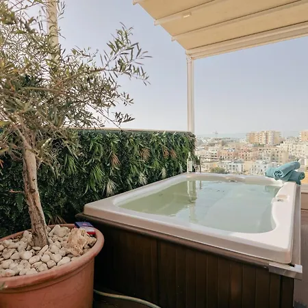 Luxury Penthouse With Jacuzzi And Stunning Views By Buena Vista 公寓 *