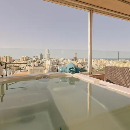 Luxury Penthouse With Jacuzzi And Stunning Views By Buena Vista *