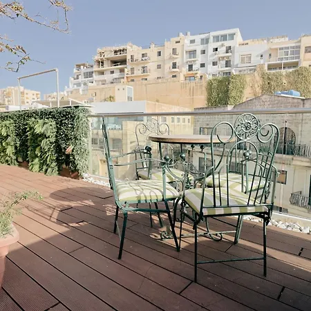 Luxury Penthouse With Jacuzzi And Stunning Views By Buena Vista