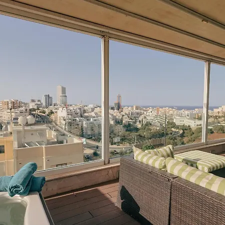 Luxury Penthouse With Jacuzzi And Stunning Views By Buena Vista Saint Julian's