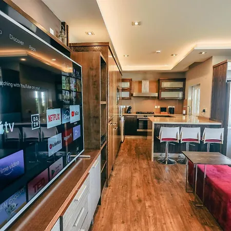 公寓 Luxury Penthouse With Jacuzzi And Stunning Views By Buena Vista *
