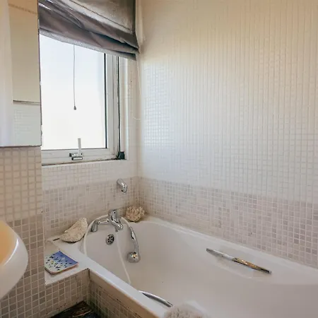 Luxury Penthouse With Jacuzzi And Stunning Views By Buena Vista Saint Julian's